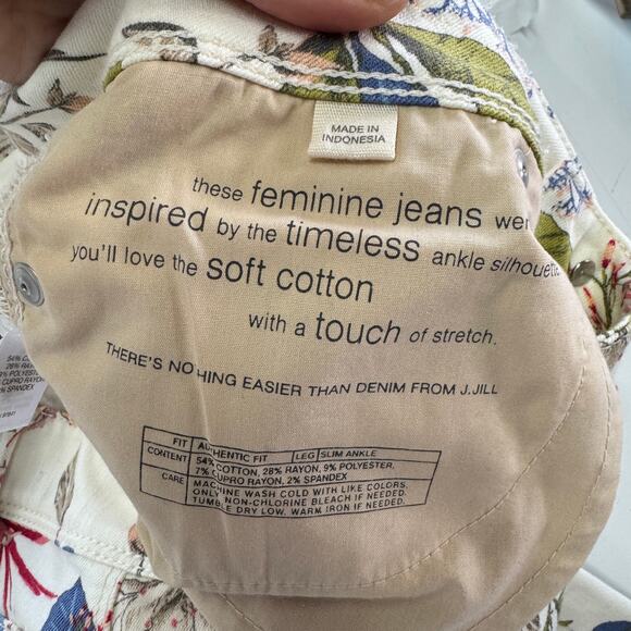 J.Jill Jeans Womens 2 Petite White Floral Denim Slim Ankle Authentic Fit‎ Cotton - Picture 4 of 9